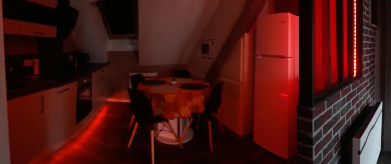 Gite Les Combles Du Bonheur Colmar Exterior foto